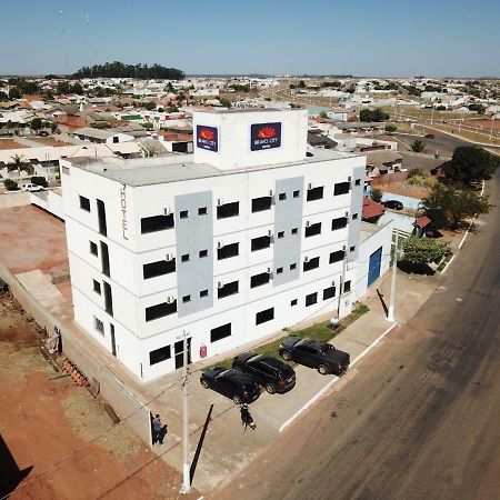 Bravo City Hotel Campo Verde Ngoại thất bức ảnh